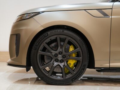 2024 Land Rover Range Rover Sport SV Edition One 4.4L Twin-Turbo V8 Gold White