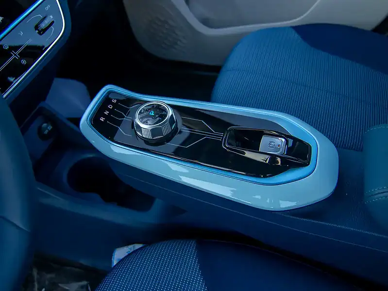 2024 Changan E-Star Full Option 250 - 350 KM White Blue Hatchback