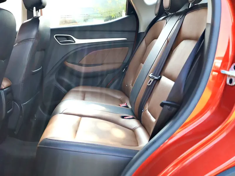 2019 MG ZS Luxury 4 Cylinders Engine Orange Brwon SUV GCC Specs