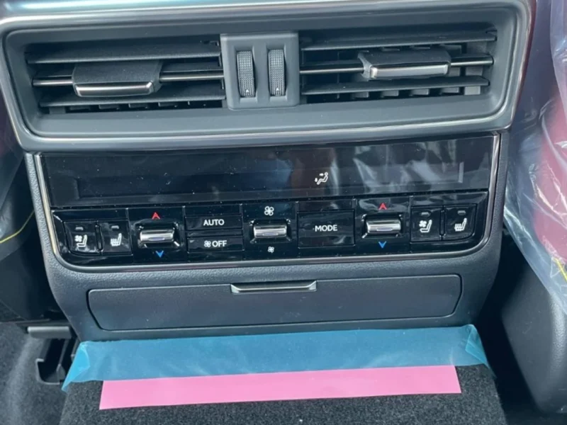 2025 Lexus LX 700h Signature 3.5L 6 Cylinder Engine HYBRID Green Red SUV