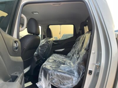 2024 Nissan Navara G Double Cab 2.5L 4 Cylinders Engine 4WD M/T Silver Black