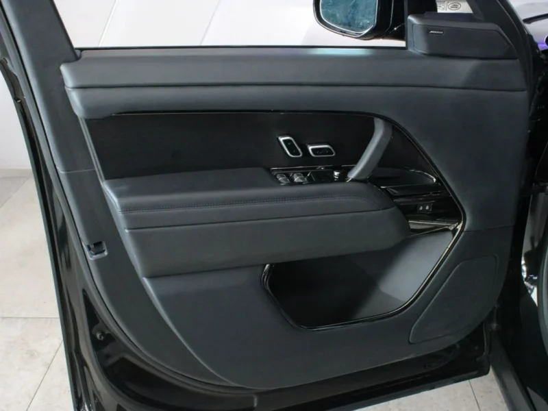 2023 Land Rover Range Rover Sport Range Rover Sport SE 6 Cylinder Black