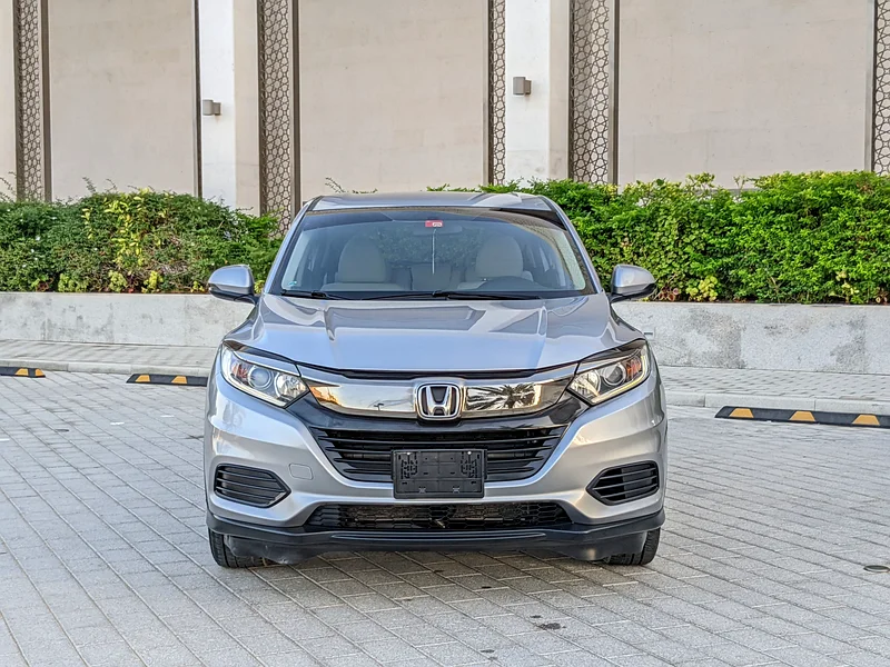 2019 Honda HR-V EX 4 Cylinders Engine Silver Beige SUV GCC Specs