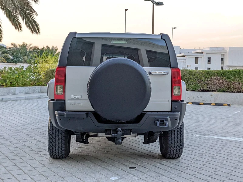 2006 Hummer H3 Other 5 Cylinders Engine Silver Black SUV GCC Specs