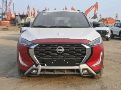 2025 Nissan Magnite SL TURBO CVT 4 Cylinders Engine Red Black SUV