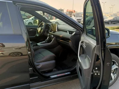 2023 Toyota Rav 4 XSE Hybrid 4 Cylinders Engine Black SUV Very Clean Car