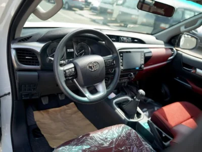 2025 Toyota Hilux GLX 2.7L Double Cab Utility 4WD MT White Red Pick Up