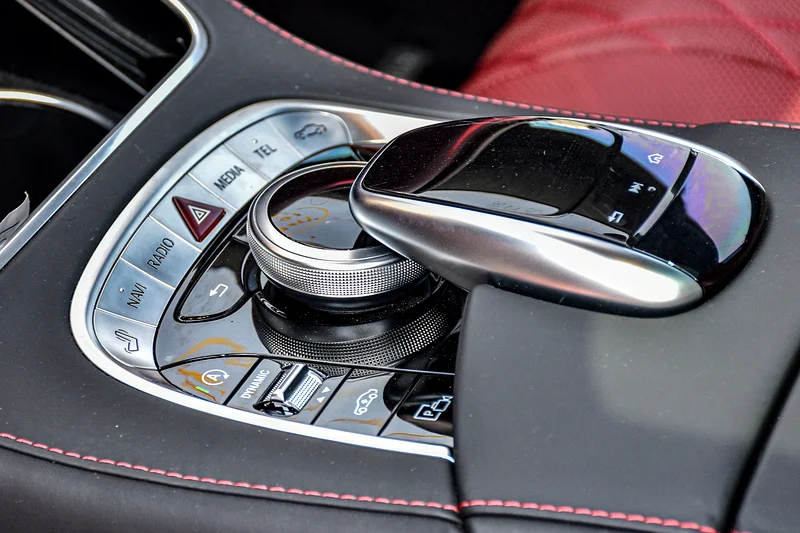 2018 Mercedes-Benz S-Class S 560 4MATIC 8 Cylinders Engine White Red Coupe