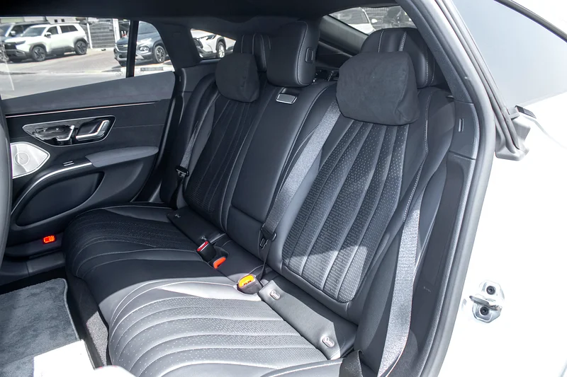 2023 Mercedes-Benz EQS 450 4MATIC Silver Black Sedan 350 - 450 KM Range