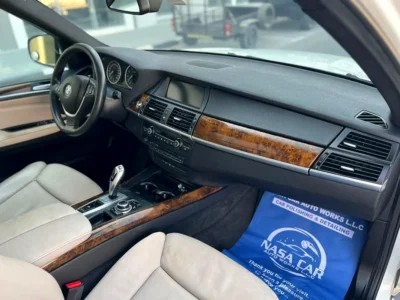 2012 BMW X5 xDrive50i Luxury-Line 8 Cylinder Engine White Beige SUV