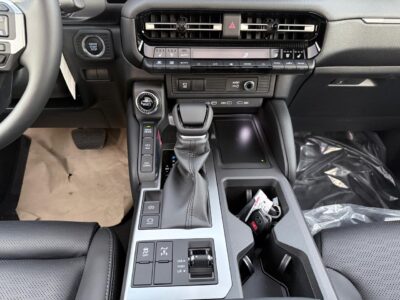 2026 Toyota Prado 2.4L Turbo 4 Cylinder Petrol Engine Black SUV GCC Specs