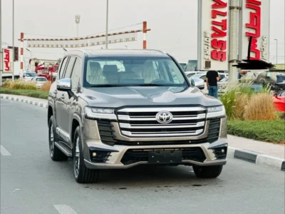 2022 Toyota Land Cruiser GXR 4.0L 6 Cylinder Engine Brwon Beige SUV GCC Specs