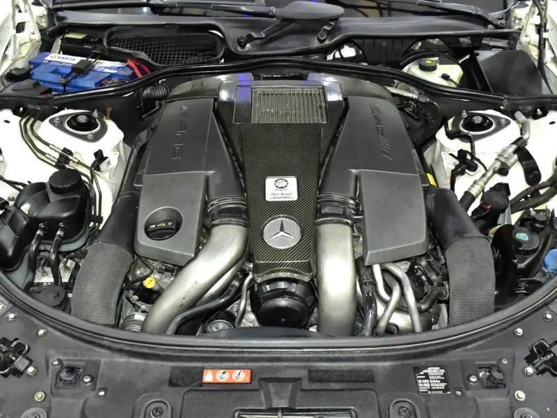 2011 Mercedes-Benz CL-Class CL 63 AMG 8 Cylinders Engine White Beige Coupe