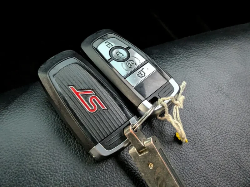 2021 Ford Explorer ST 6 Cylinders Engine Petrol Blue Black SUV