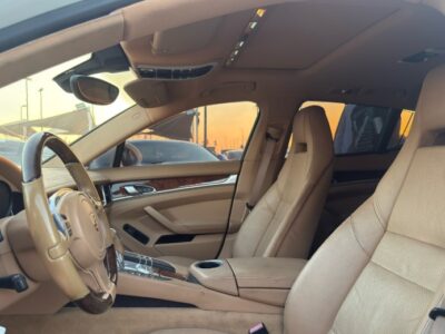 2013 Porsche Panamera 6-Cylinder Engine AT Full Option White Beige Sedan
