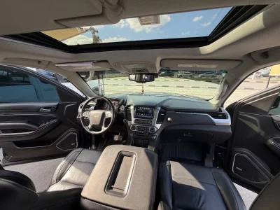 2018 Chevrolet Tahoe 1LT 5.3L 8 Cylinders Engine Blue Black SUV