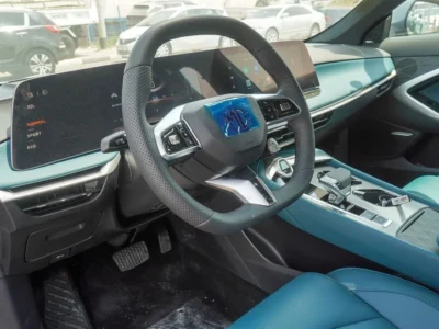 2025 MG 7 300 VGI 4 Cylinder Engine Petrol Grey Green Sedan