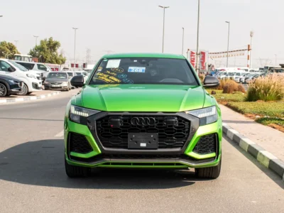 2022 Audi RS Q8 4.0 TFSI Quattro 8 Cylinders Engine Green Black SUV