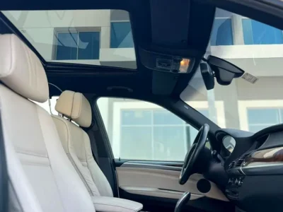 2012 BMW X5 xDrive50i Luxury-Line 8 Cylinder Engine White Beige SUV