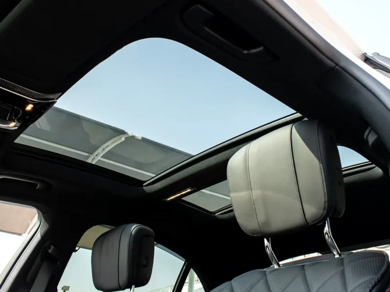 2022 Mercedes-Benz S-Class S 580 4Matic 8 Cylinders Engine White Black Sedan