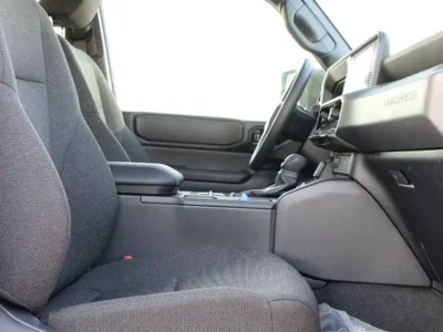 2025 Toyota Prado Other 4 Cylinders Engine White Grey SUV GCC Specs