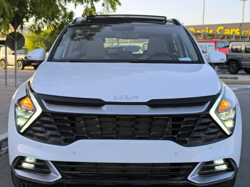 2025 Kia Sportage 2.0L MPI LX FWD White Beige SUV GCC Specs