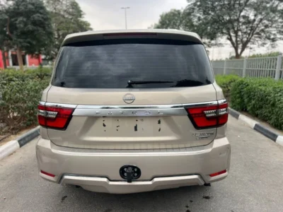 2021 Nissan Patrol LE PLATINUM 6 Cylinders Engine Gold Red SUV GCC Specs