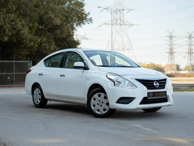 2022 Nissan Sunny SV FWD 4 Cylinder Engine White Beige GCC Specs