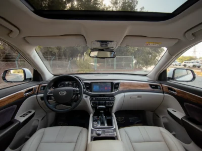 2020 GAC GS8 GL 2.0L 4 Cylinders Engine GCC Specs White Beige