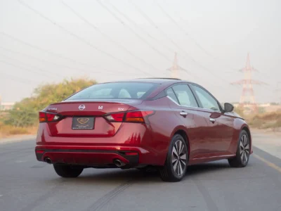 2022 Nissan Altima SV 4 Cylinders Engine Red Beige GCC Specs