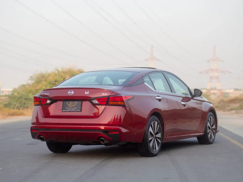 2022 Nissan Altima SV 4 Cylinders Engine Red Beige GCC Specs