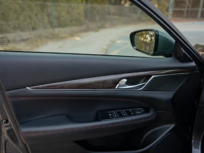 2022 GAC GA8 GL 2.0L 4 Cylinders Engine Grey Black GCC Specs