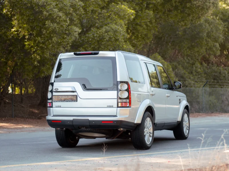 2016 Land Rover LR4 HSE 3.0L 6 Cylinder Engine GCC Specs Silver Black