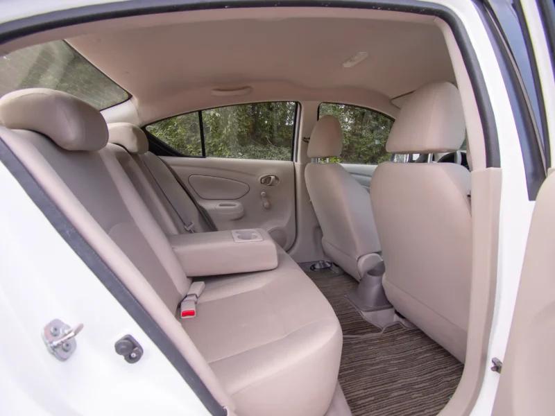 2022 Nissan Sunny SV 1.5L 4 Cylinder Engine GCC Specs FWD White Beige