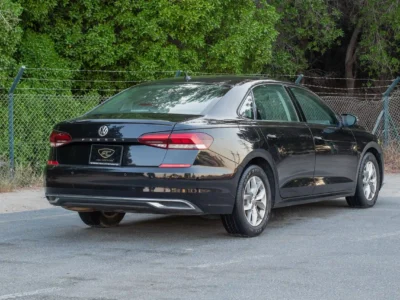 2020 Volkswagen PASSAT Trendline 2.5L 4 Cylinders Engine Black Grey