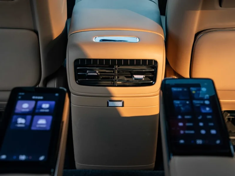 2025 Yangwang U8 LWB Hybrid 0KM Gold Brown SUV