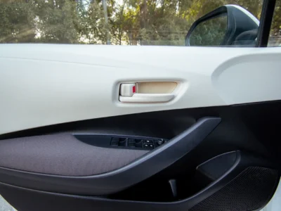 2022 Toyota Corolla XLI 1.6L 4 Cylinders Engine White Grey GCC Specs