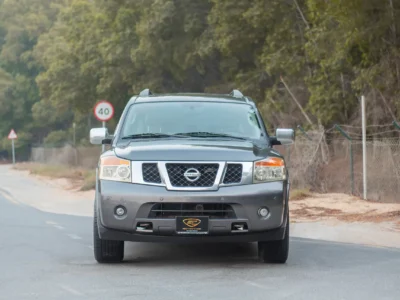 2010 Nissan Armada LE 5.3L 8 Cylinder Engine GCC Specs Grey Beige