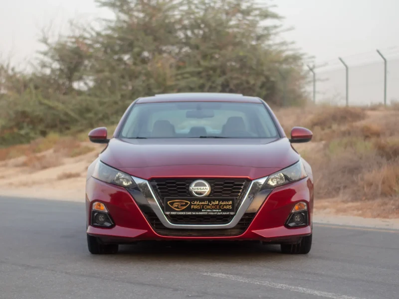 2022 Nissan Altima SV 4 Cylinders Engine Red Beige GCC Specs