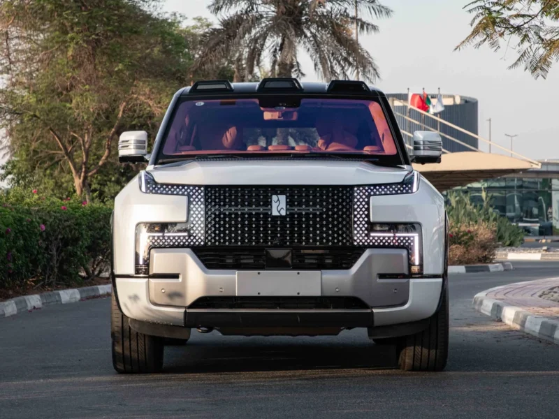 2025 Yangwang U8 Hybrid Yangwang U8 0KM White Orange SUV