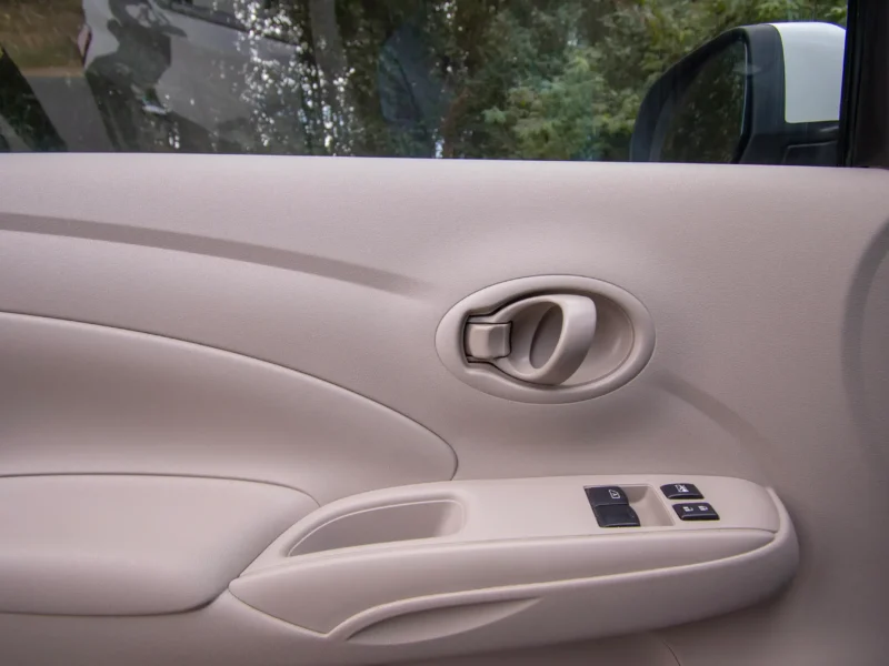 2022 Nissan Sunny SV 1.5L 4 Cylinder Engine GCC Specs FWD White Beige