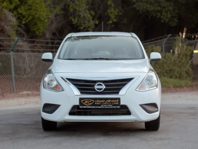 2023 Nissan Sunny SV GCC Specs 4 Cylinder Engine White Beige Sedan