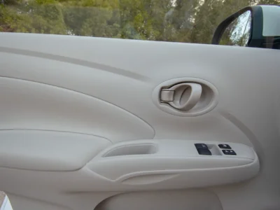 2023 Nissan Sunny SV GCC Specs 4 Cylinder Engine White Beige Sedan