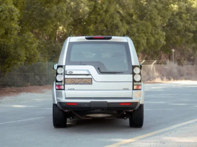 2016 Land Rover LR4 HSE 3.0L 6 Cylinder Engine GCC Specs Silver Black