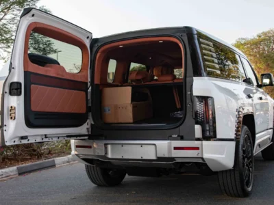 2025 Yangwang U8 Hybrid Yangwang U8 0KM White Orange SUV