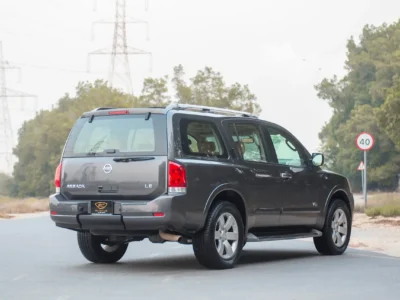 2010 Nissan Armada LE 5.3L 8 Cylinder Engine GCC Specs Grey Beige