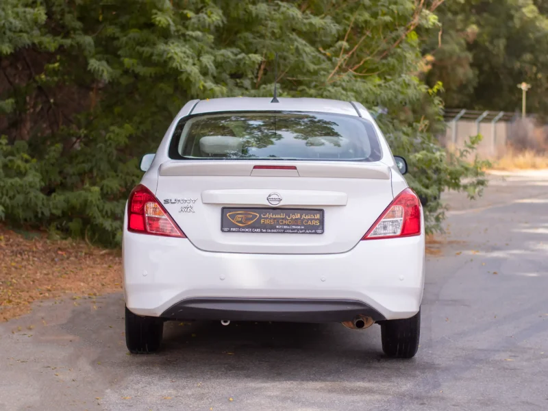 2022 Nissan Sunny SV 1.5L 4 Cylinder Engine White Beige GCC Specs FWD