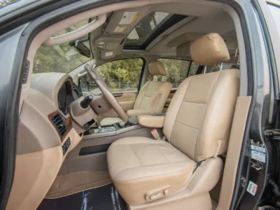 2010 Nissan Armada LE 5.3L 8 Cylinder Engine GCC Specs Grey Beige