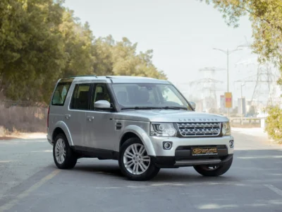 2016 Land Rover LR4 HSE 3.0L 6 Cylinder Engine GCC Specs Silver Black