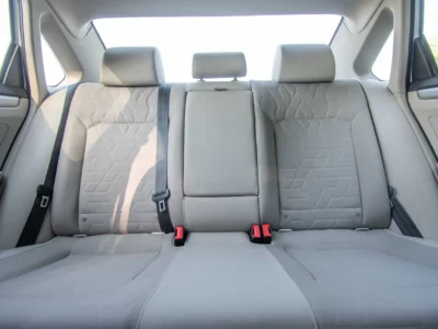 2020 Volkswagen PASSAT Trendline 2.5L 4 Cylinders Engine GCC White Beige